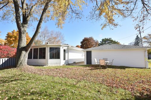 5606 Prt Ave, Milwaukee WI 53223-4121 exterior