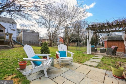 2304 Eccleston St, Silver Spring MD  20902-5015 exterior