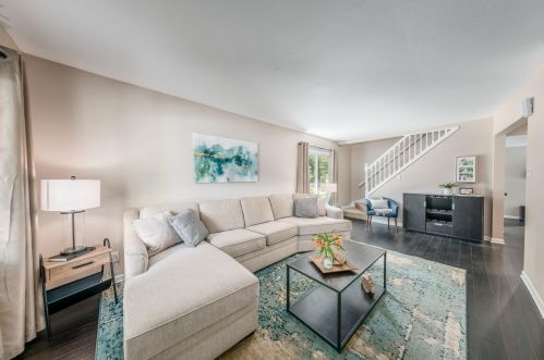 8237 44th St, Milwaukee, WI 53223-3720