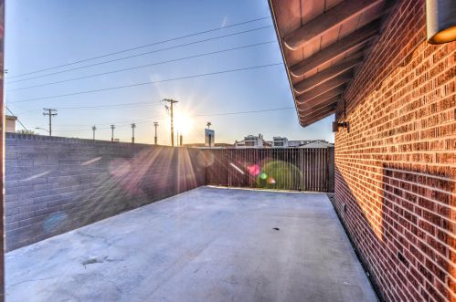 1201 Edgemont Ave, Phoenix AZ 85035-1809 exterior