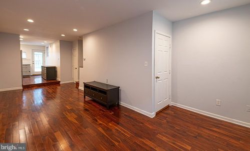 965 American St, Philadelphia PA  19123-2229 exterior