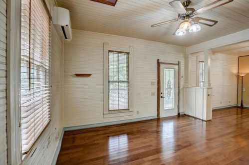 1701 34th St, Austin TX  78722-1618 exterior