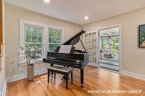 3147 Scenic Dr, Meskegon MI  49445-9609 exterior