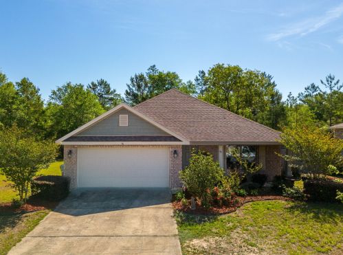 96 Azalea Trce, Defuniak Springs, FL 32433-0302