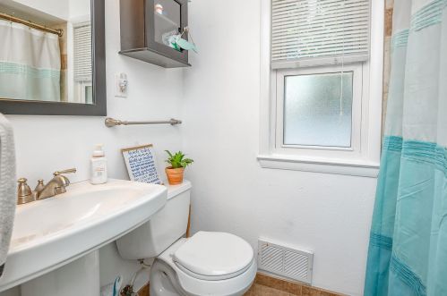 5411 Ohio Ave, Milwaukee WI 53219-4453 exterior