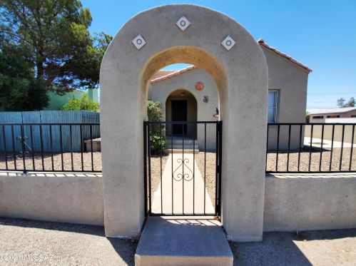 1404 Grant Rd, Tucson AZ  85745-1406 exterior