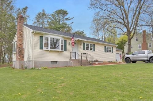 156 Avery St, Manchester, CT 06042-1706