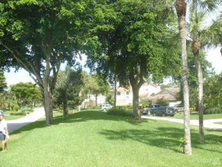 6485 Pond Apple Rd, Boca Raton FL  33433-1926 exterior