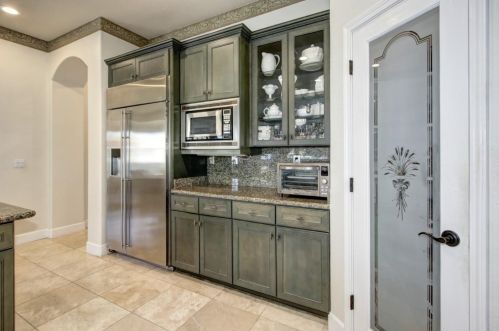 1086 Souza Dr, Folsom CA 95762-7556 exterior