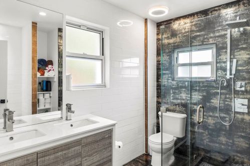 37 8 Ave, Mount Vernon NY 10550-4017 exterior