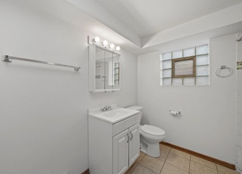 832 17 Ave, Broadview IL 60153-1856 exterior