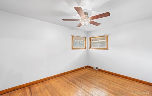 5431 Newcastle Ave, Chicago IL 60638-2303 exterior