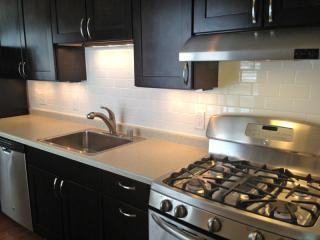 1039 Cass St, Milwaukee WI  53202-3364 exterior