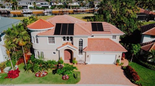 1947 Gordon Riv Ln, Naples FL 34104-5296 exterior