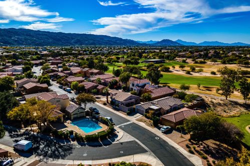 7018 30th St, Phoenix, AZ 85042-6010