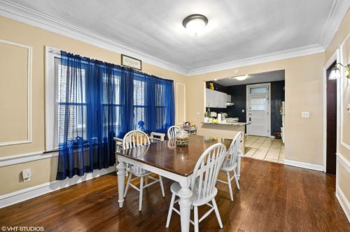 2220 37th St, Chicago IL 60609-1039 exterior