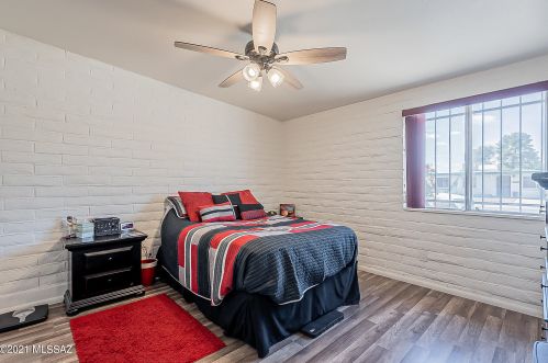 6725 Hawk Dr, Tucson AZ  85730-3247 exterior