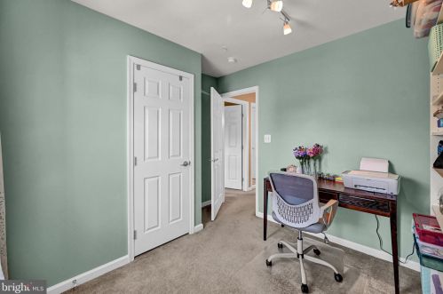 834 Blossom Dr, Hanover PA  17331-2073 exterior