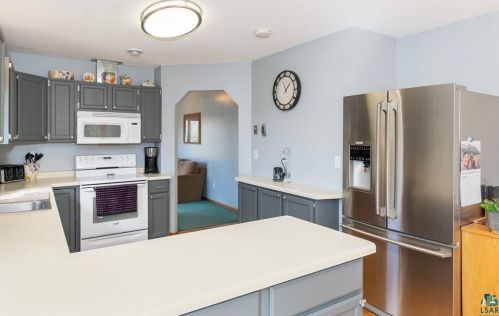 4197 Gothenberg Rd, Duluth MN 55803-2742 exterior