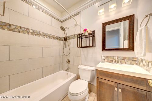 2006 Sykes Crk Dr, Merritt Island FL 32953-3065 exterior