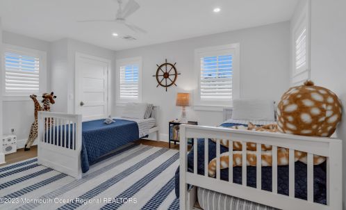 400 Newark Ave, Point Pleasant Beach NJ 08742-4141 exterior