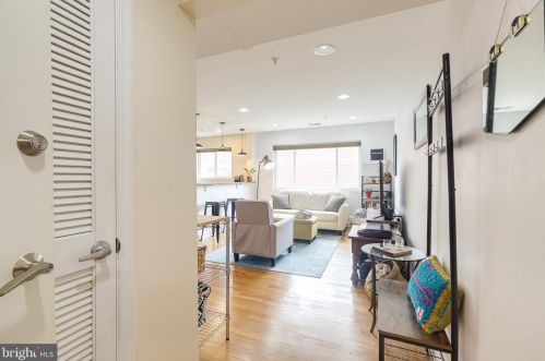 804 Taylor St, Washington DC 20011-5863 exterior