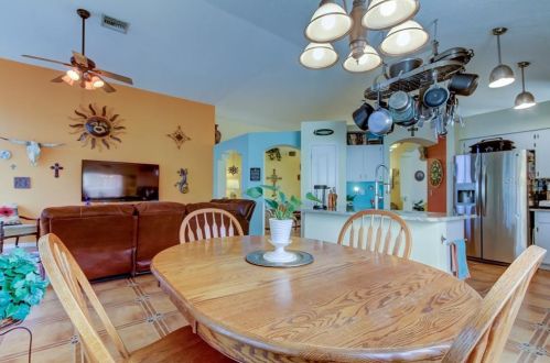 10207 Oasis Palm Dr, Tampa FL 33615-2782 exterior