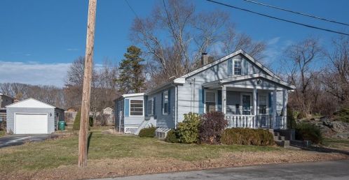 101 Poplar St, Woonsocket, RI 02895-3643