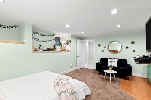 875 Kings Ct, Atlanta GA 30306-3431 exterior