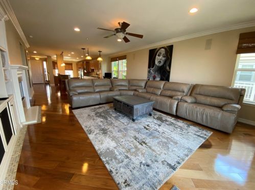 1447 Windshore Way, Oxnard CA 93035-1405 exterior