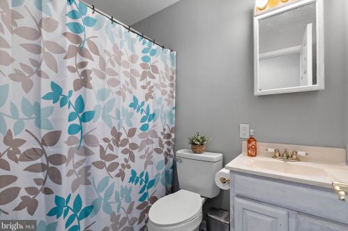 623 11th St, New Castle DE  19720-6020 exterior