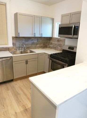 2236 Woodstock Ave, Pittsburgh PA 15218-2636 exterior