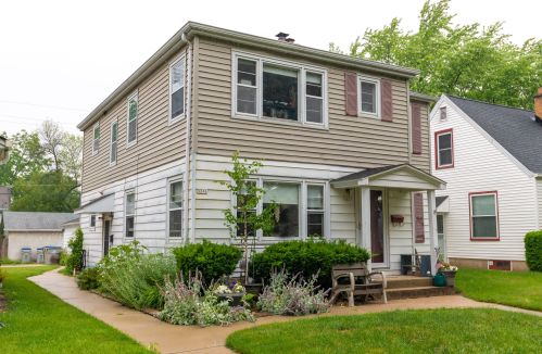3239 91st St, Milwaukee WI 53227-4405 exterior