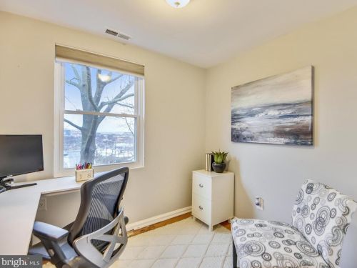 207 Burgess Ave, Alexandria VA 22305-1903 exterior