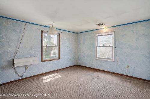 405 15 Ave, Belmar NJ 07719-2525 exterior