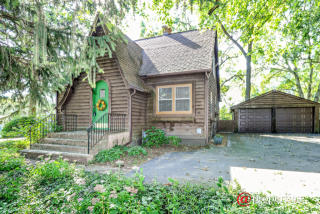 20660 Exmoor Ave, Hoffman Estates, IL 60010-2816