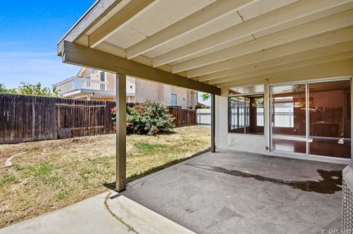 1908 Sierra Espadan Rd, Perris CA 92571-3441 exterior