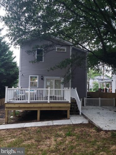 1620 Monroe St, Washington DC  20010-1804 exterior