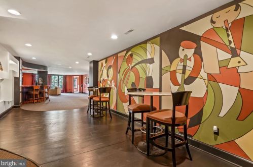 11300 Glen Rd, Rockville MD 20854-1849 exterior