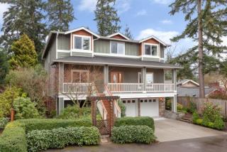 13020 6 Ave, Seattle WA  98177-4210 exterior