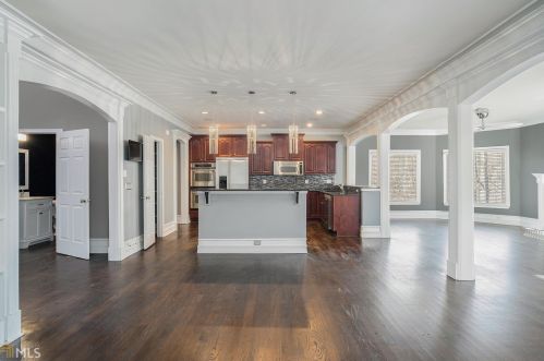 324 Amy Way, Atlanta GA 30349-7048 exterior