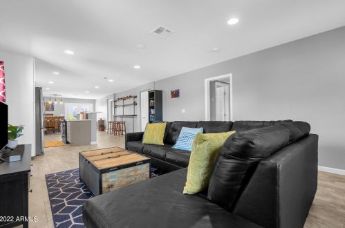 2545 15 St, Phoenix AZ 85040-1303 exterior