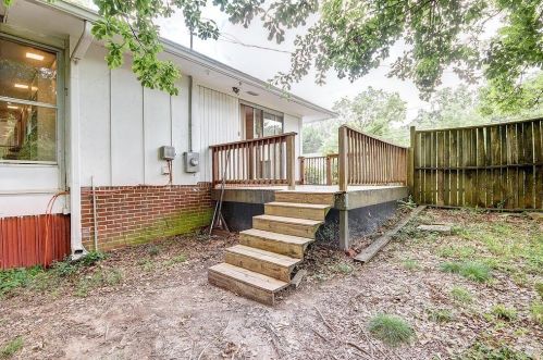 955 Church St, Smyrna GA 30080-3566 exterior