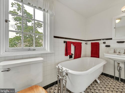 1318 Howard Ave, Primrose PA 17901-3418 exterior