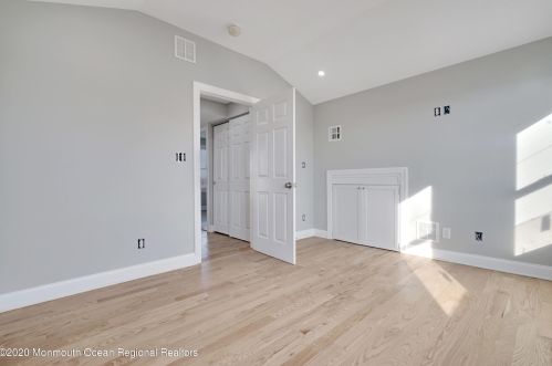 220 Bay Dr, Berkeley Township NJ 08721-3119 exterior