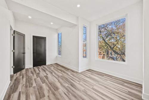 3329 Dickens Ave, Chicago IL  60647-3721 exterior