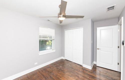 6758 Artesian Ave, Chicago IL  60645-4614 exterior