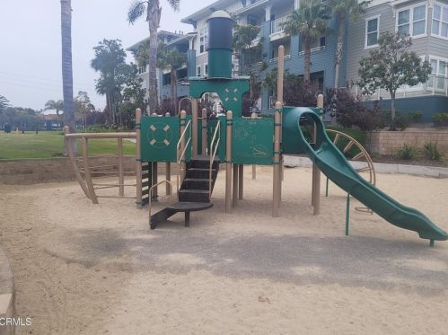 1447 Windshore Way, Oxnard CA 93035-1405 exterior