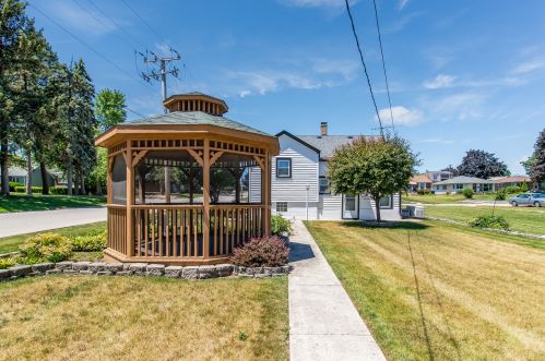 1700 Cora St, Joliet IL 60403-2529 exterior