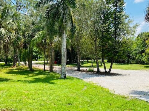 291 22 St, Naples FL 34117-3654 exterior